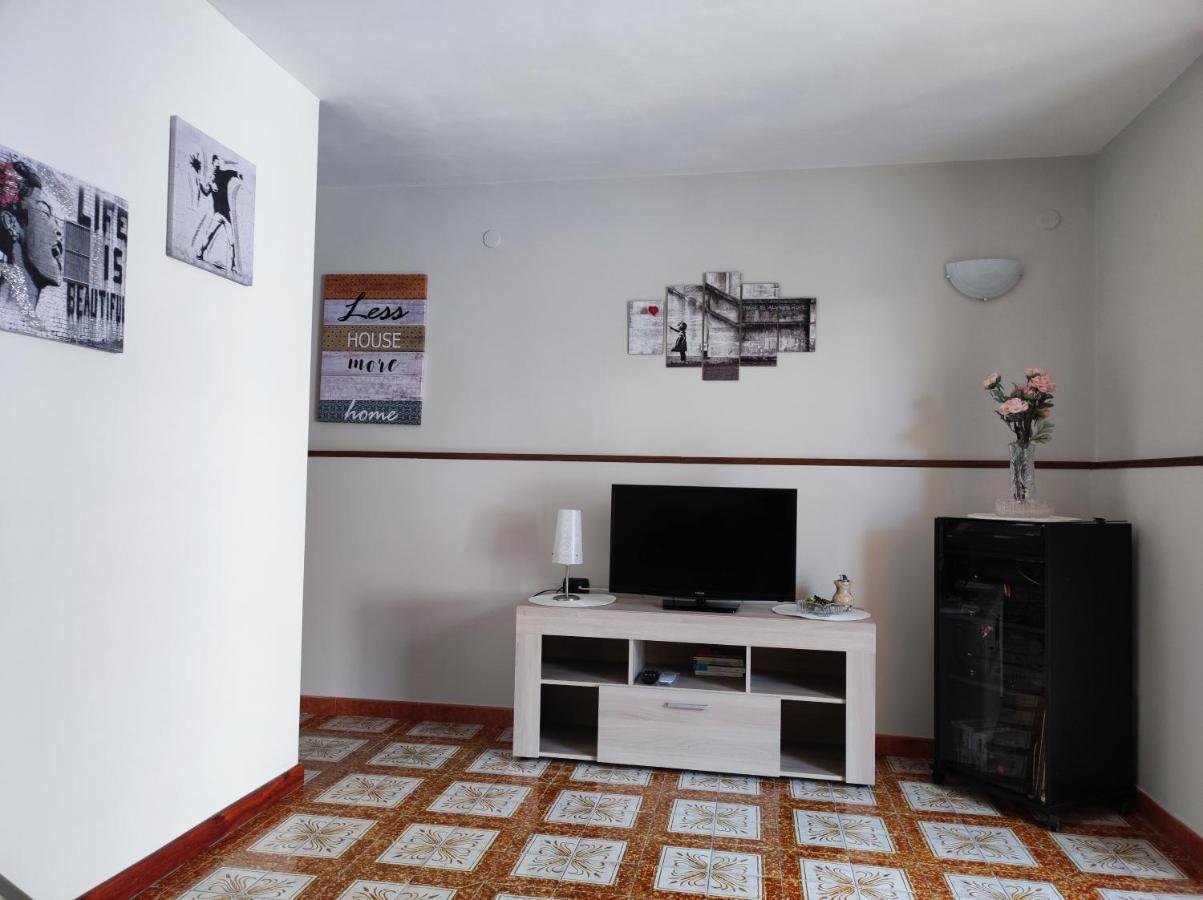 La Morinicla Apartment San Marco Evangelista ภายนอก รูปภาพ